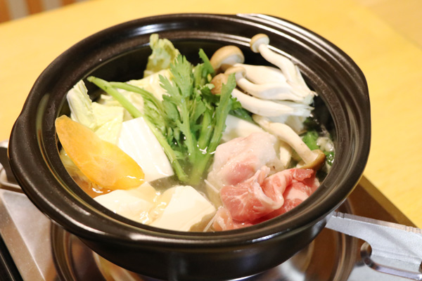 「ふじのくにポーク」のしゃぶしゃぶランチ メニュー全景