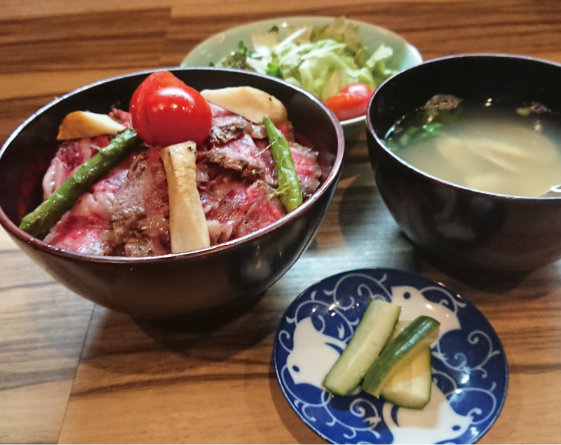 あしたか牛のステーキ丼