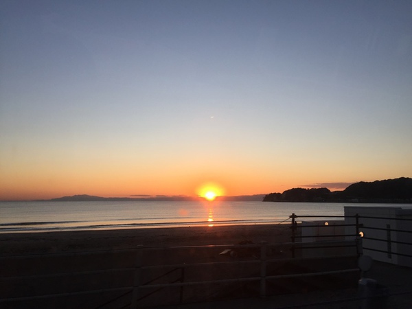 伊豆半島に沈む夕日