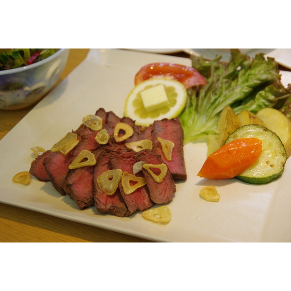 切りかたに、こだわり。「お箸でステーキ」