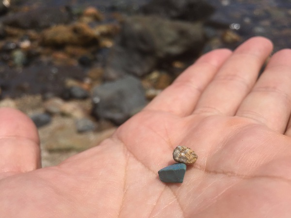 砂金や鉱石や水晶が拾える！
