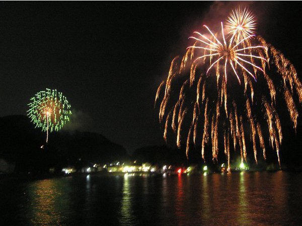 松崎町の夏まつり（岩地海岸）