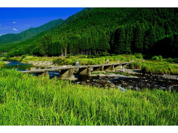 川遊びもいいねえ。