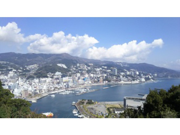 熱海城から見た熱海