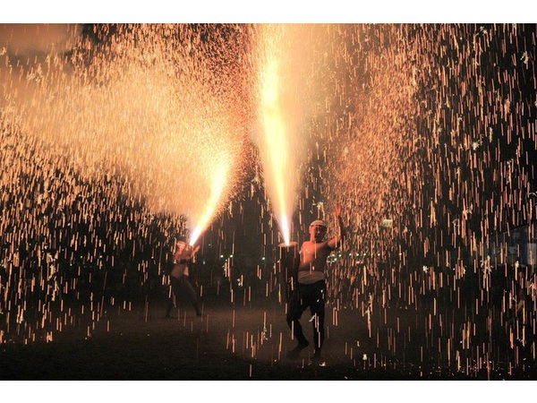 第３７回伊東温泉　箸まつり花火大会　手筒・打上