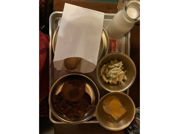♪給食食べました♪
