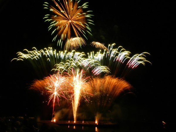 川奈港いるか浜花火大会