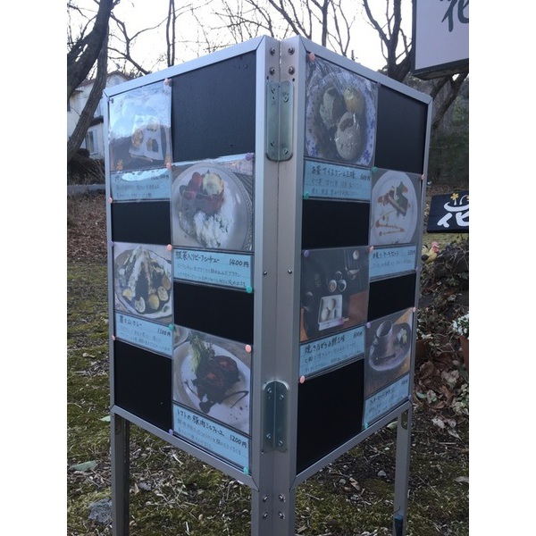 新しいメニュー看板が出来ました。