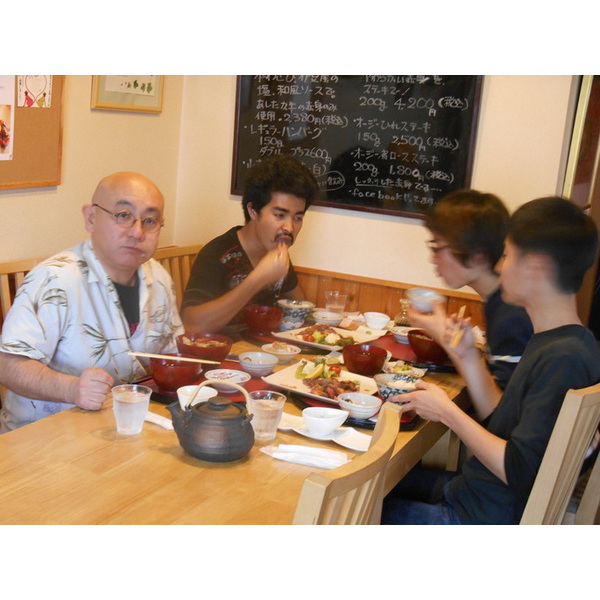 メンズ家族で、ごはん。